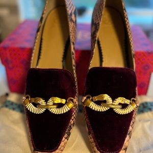 *NEW* TORY BURCH Jessa loader stamped snake printed leather and velvet size 10